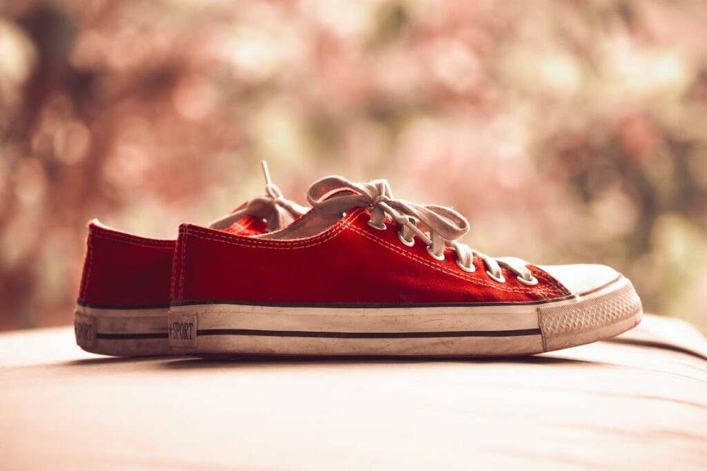 tênis vermelho masculino