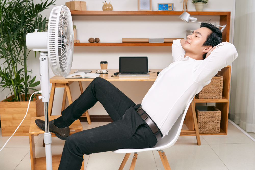 Como deixar o ambiente fresco em dias quentes? 3 ventilador 2